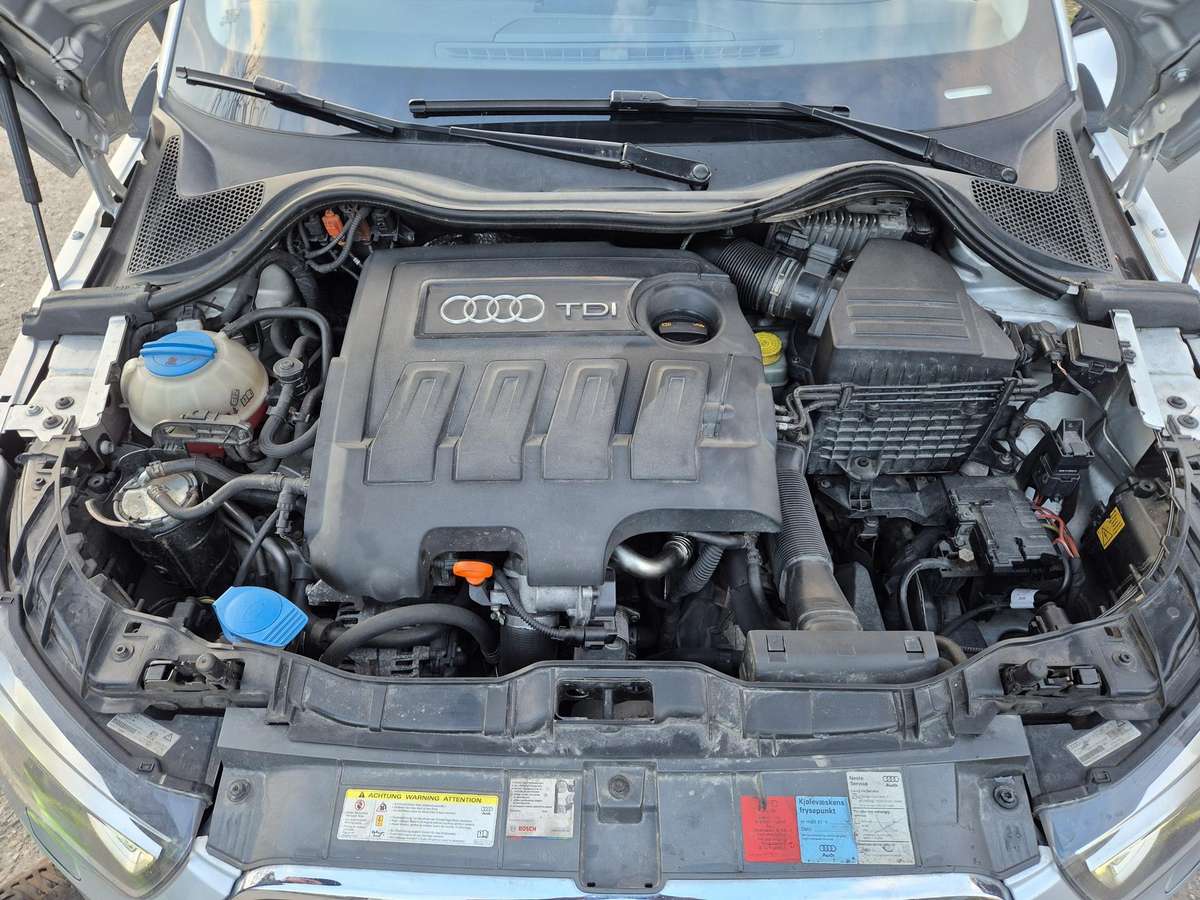 Audi A1, 1.6 l., Хэтчбек