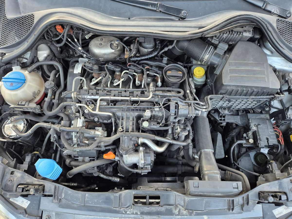 Audi A1, 1.6 l., Хэтчбек