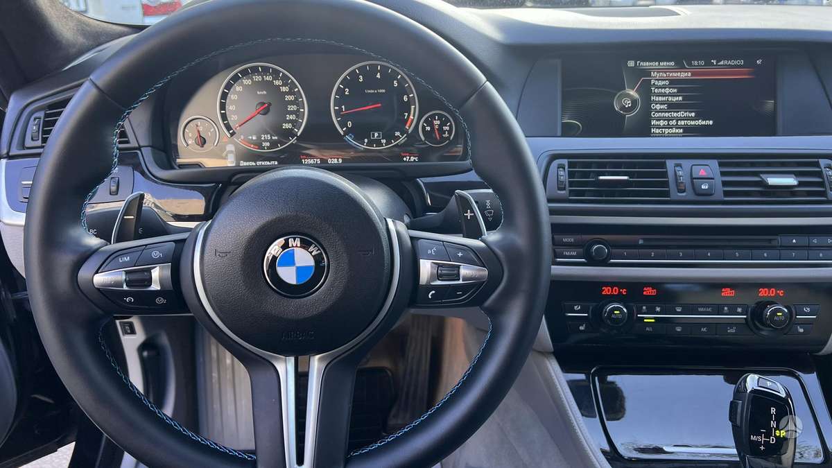 BMW 550, 4.4 l., Седан