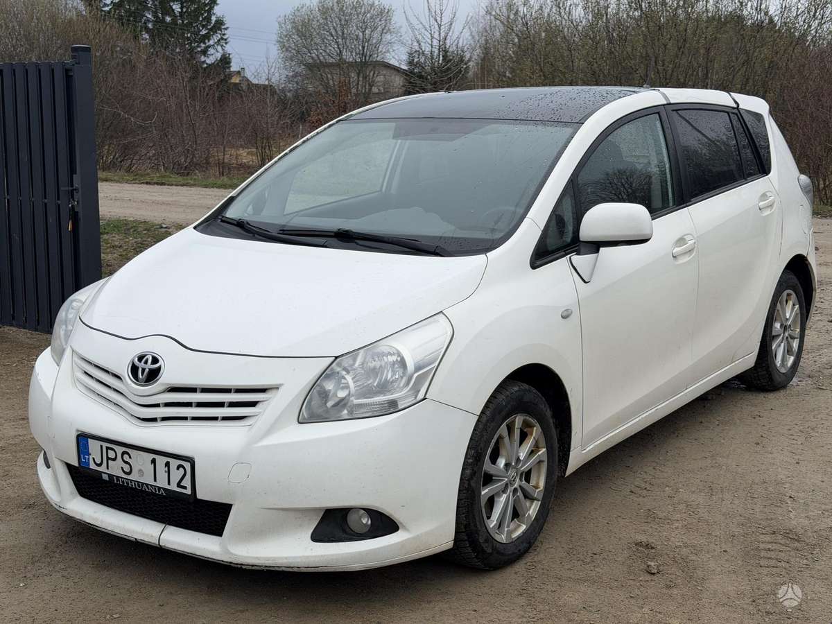 Toyota Verso, 2010