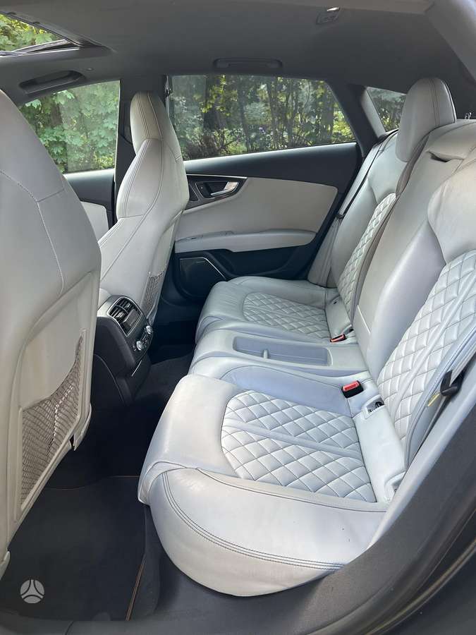 Audi S7, 4.0 l., hatchback