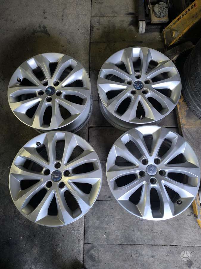 Ford, lengvojo lydinio, R17