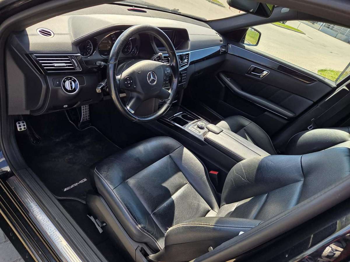 Mercedes-Benz E300, 3.0 l., Универсал