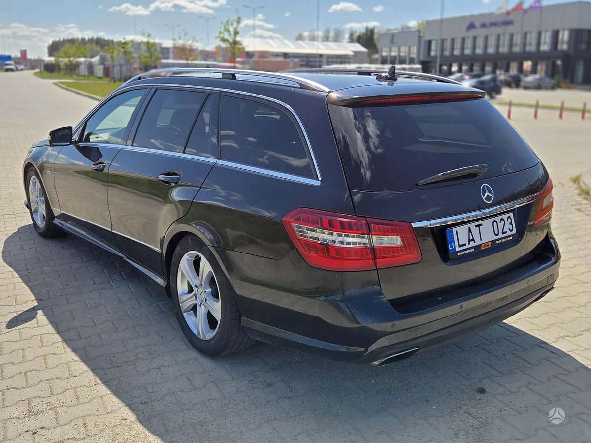 Mercedes-Benz E300, 3.0 l., Универсал