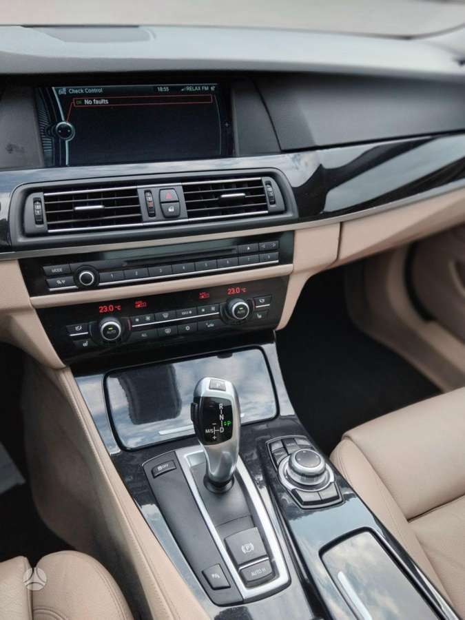 BMW 520, 2.0 l., wagon