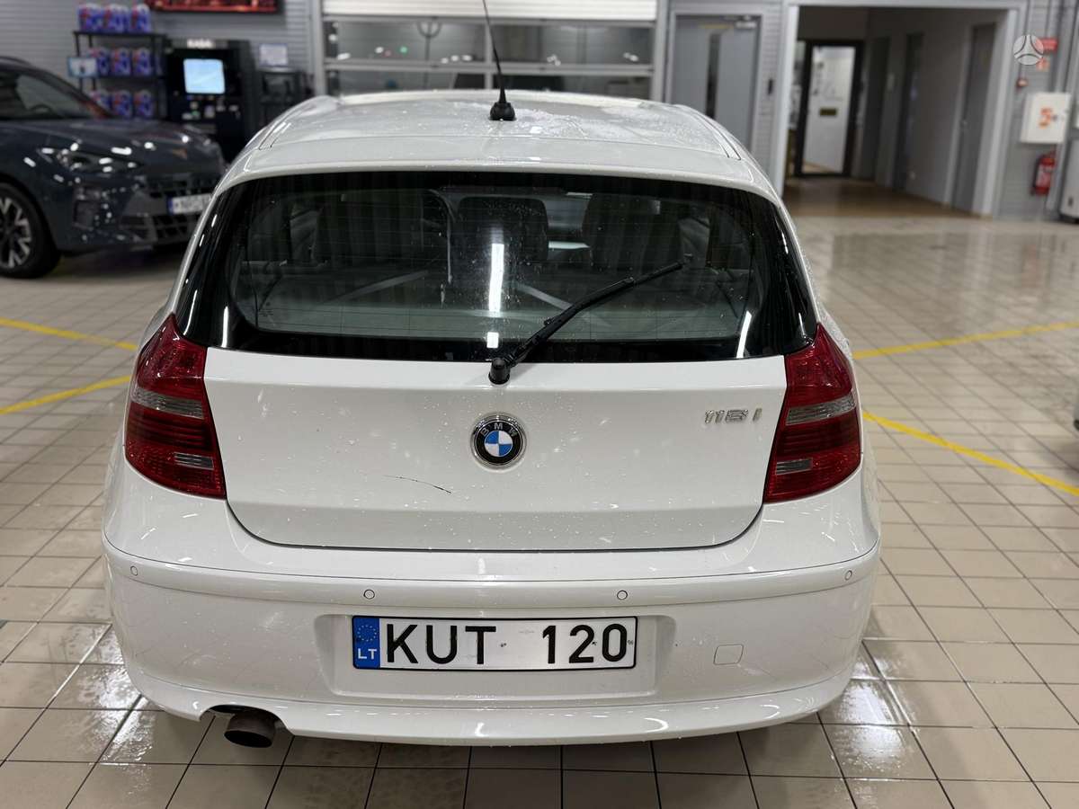 BMW 118, 2.0 l., hatchback