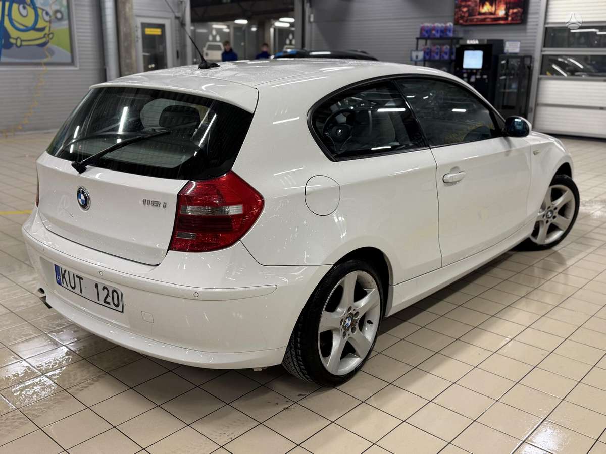 BMW 118, 2.0 l., Хэтчбек