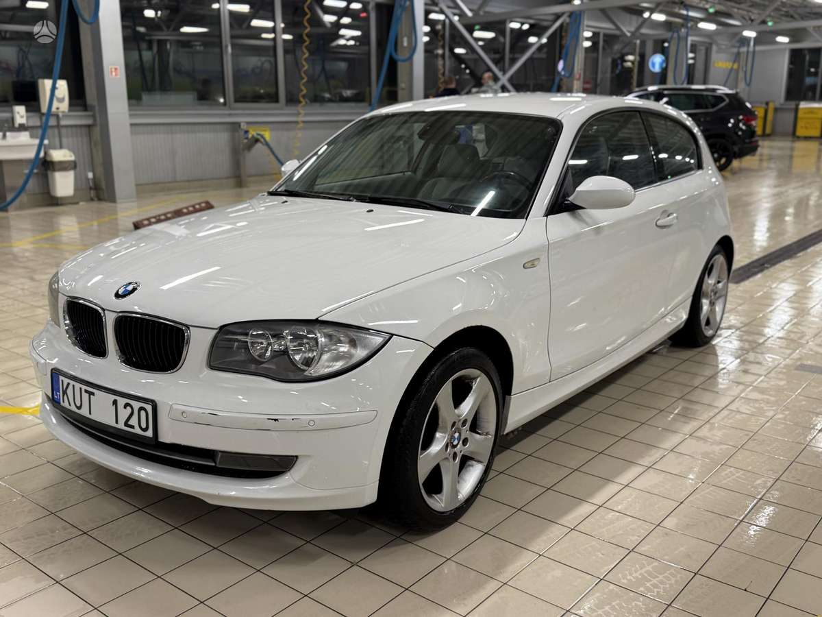 BMW 118, 2.0 l., hatchback