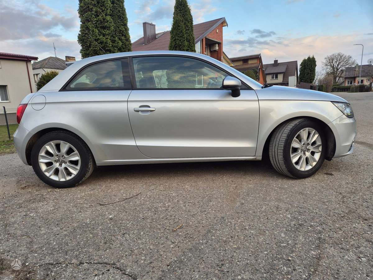 Audi A1, 1.6 l., hatchback