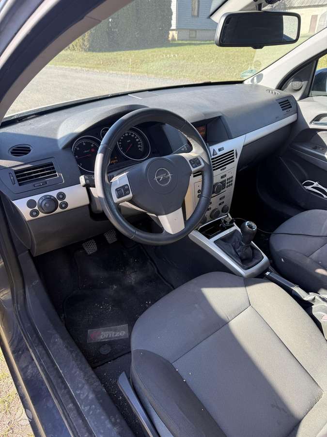 Opel Astra, 1.7 l., Хэтчбек