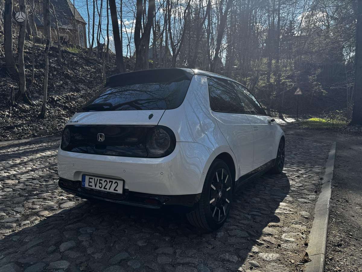Honda E, 36 kWh, hatchback
