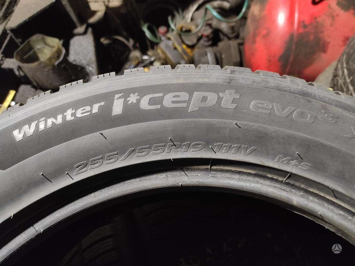 Pirelli, žieminės 255/55 R19