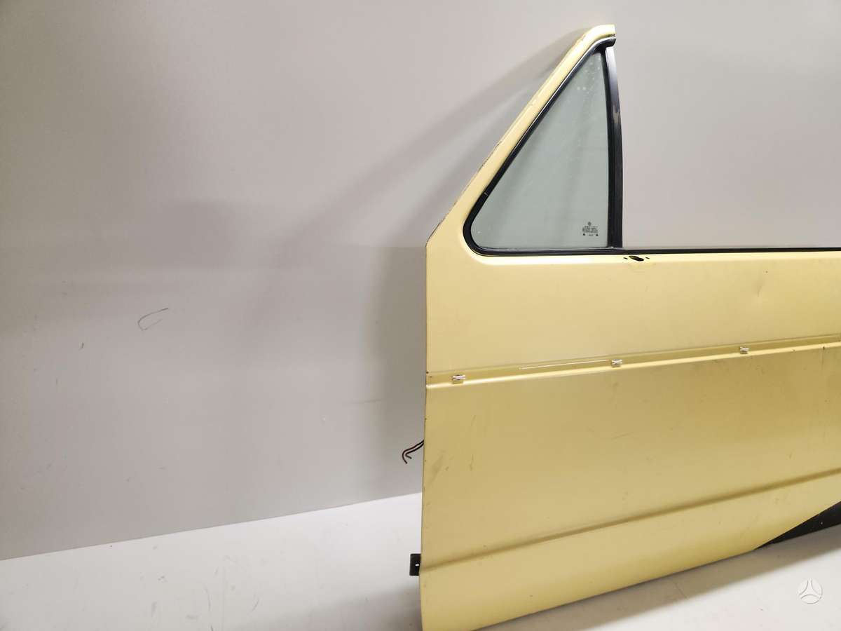 Volkswagen Golf durys