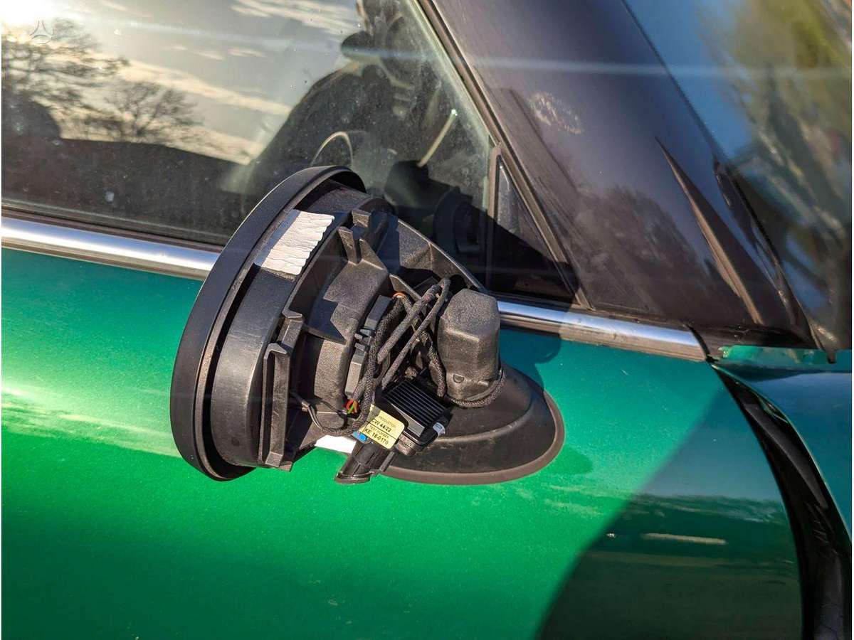 Mini Cooper SE двигатель