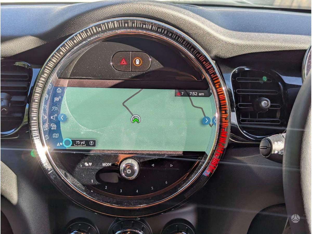 Mini Cooper SE engine