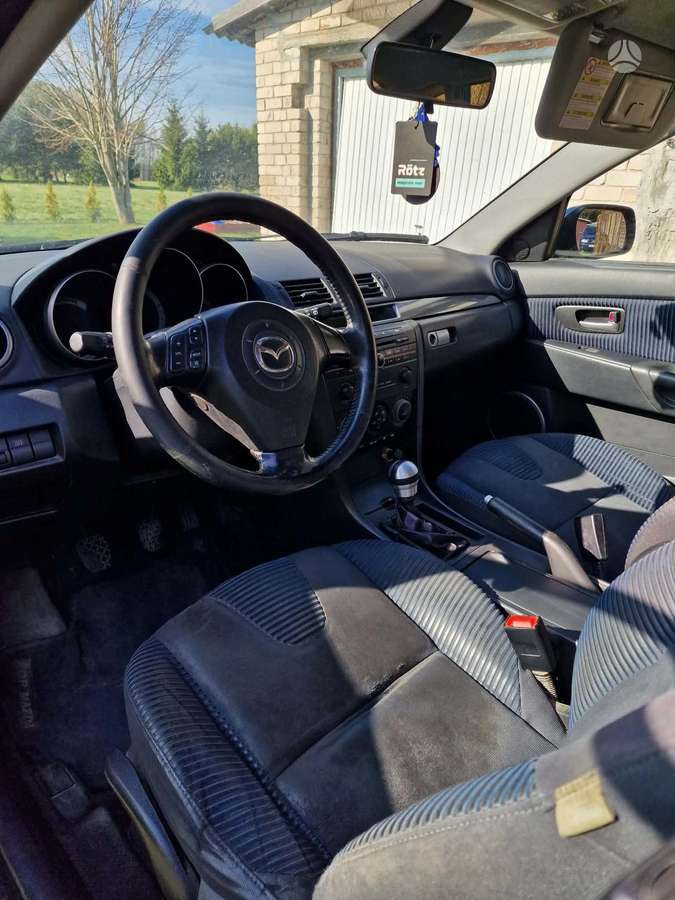 Mazda 3, 1.6 l., hatchback