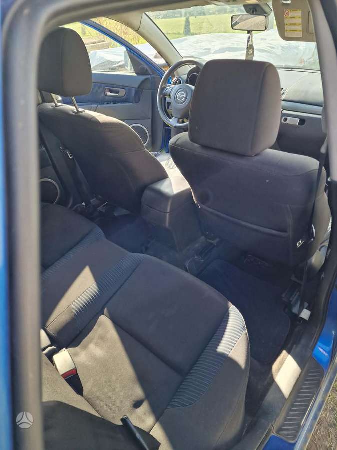 Mazda 3, 1.6 l., hatchback