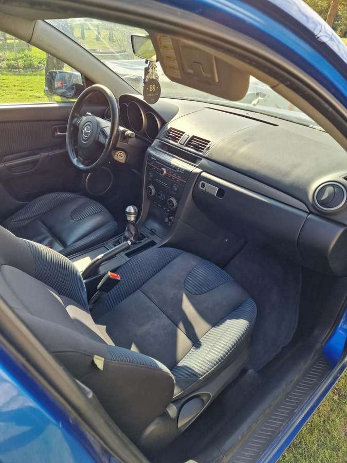 Mazda 3, 1.6 l., Хэтчбек