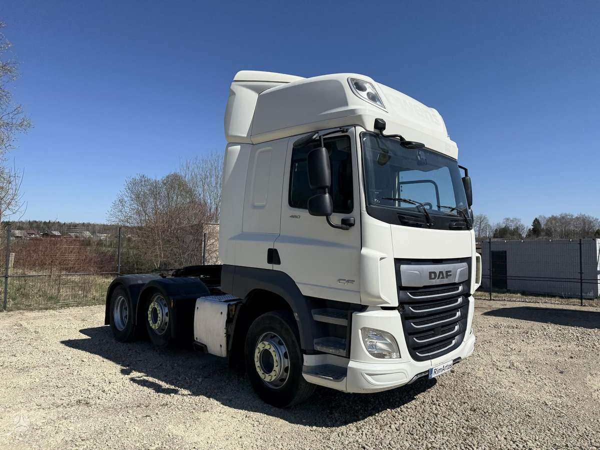 DAF CF 480, 1 miegamoji vieta