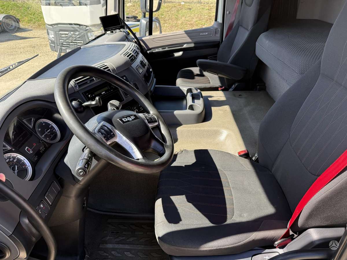 DAF CF 480, 1 miegamoji vieta