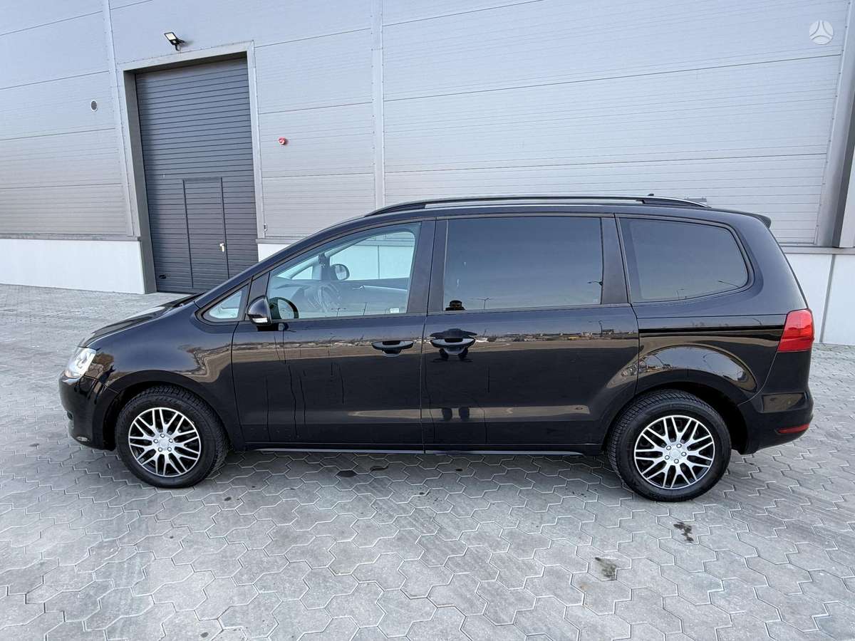 Volkswagen Sharan, 2.0 l., Минивэн
