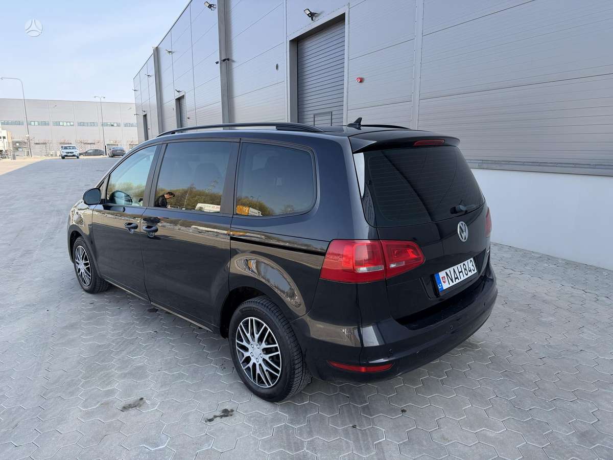 Volkswagen Sharan, 2.0 l., Минивэн