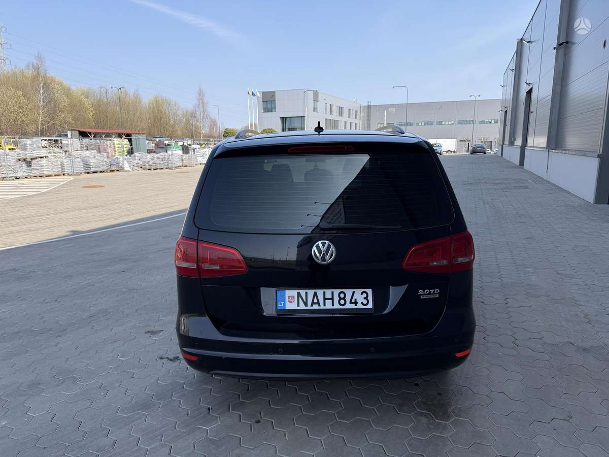 Volkswagen Sharan, 2.0 l., Минивэн