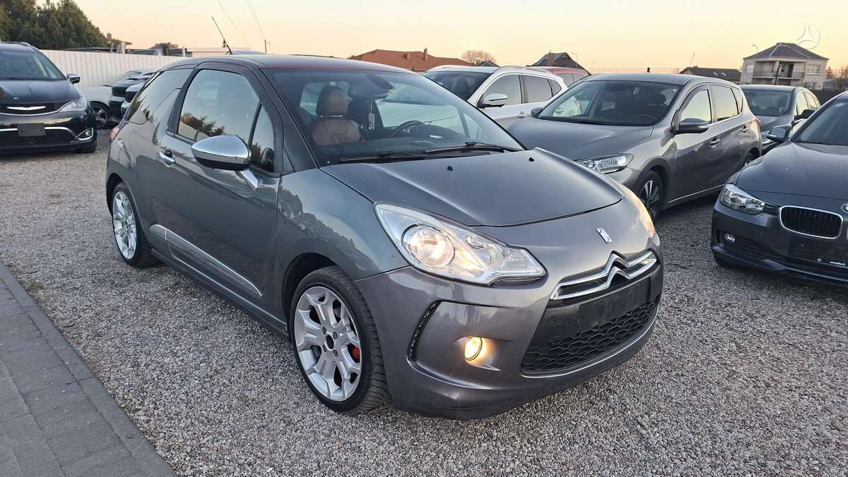 Citroen DS3, 1.6 l., hatchback