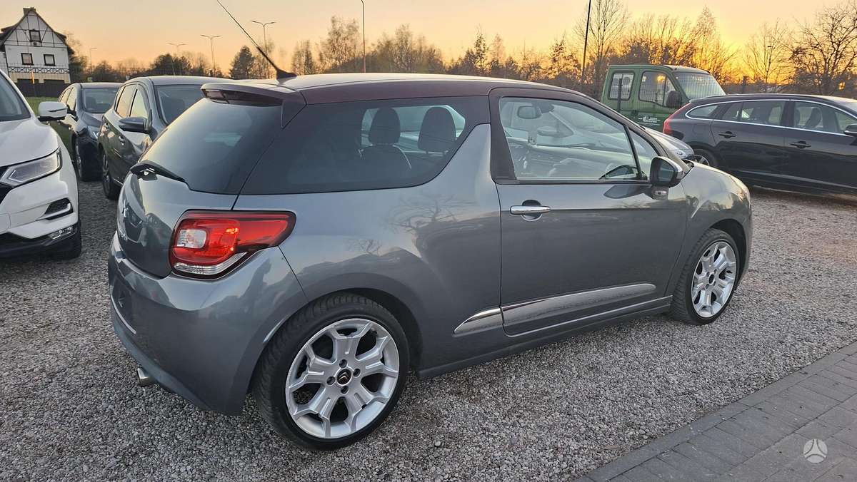 Citroen DS3, 1.6 l., hatchback