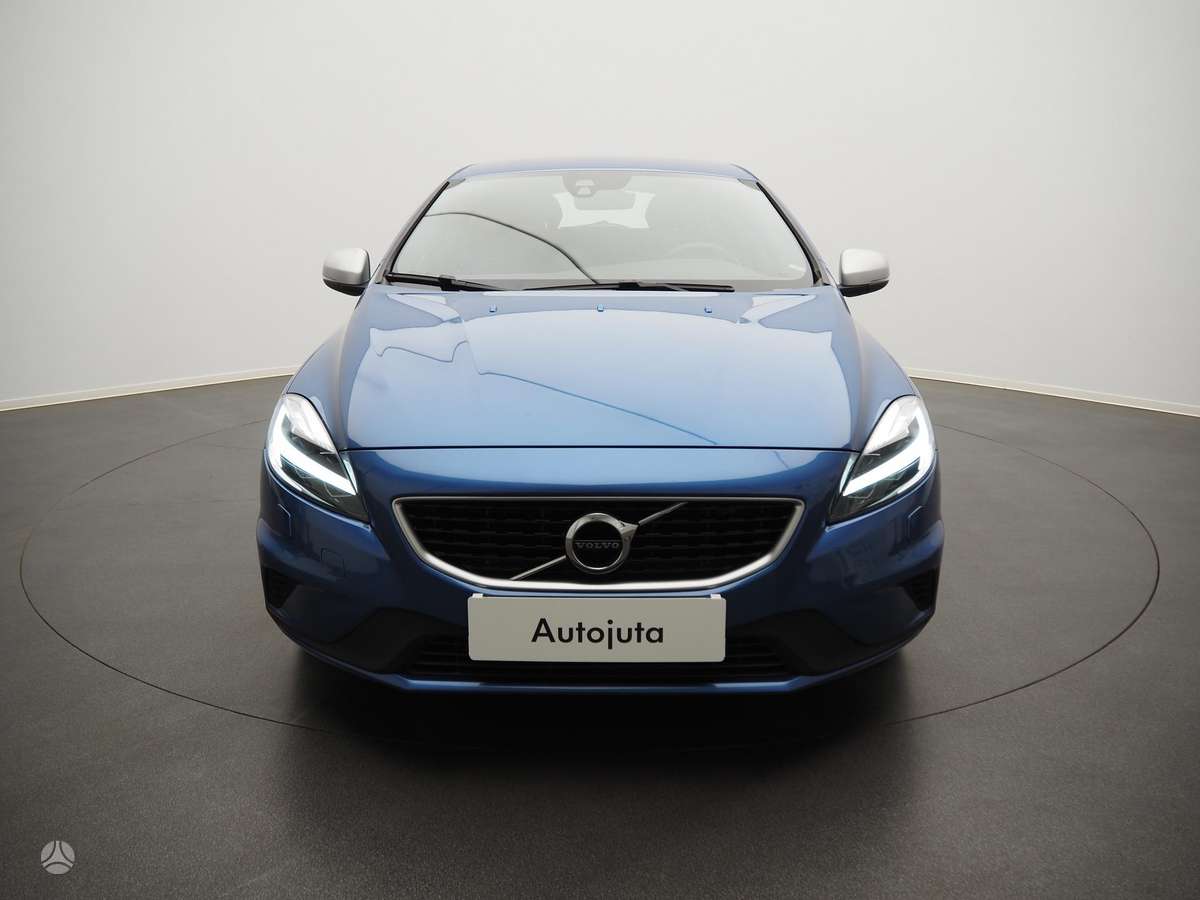 Volvo V40, 2.0 l., Хэтчбек