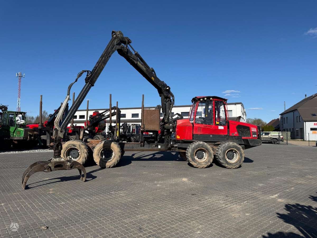 Komatsu 875 (F580), форвардеры