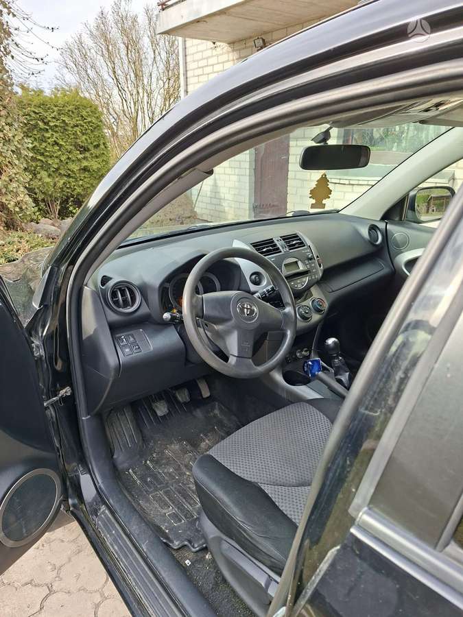 Toyota RAV4, 2.2 l., Минивэн
