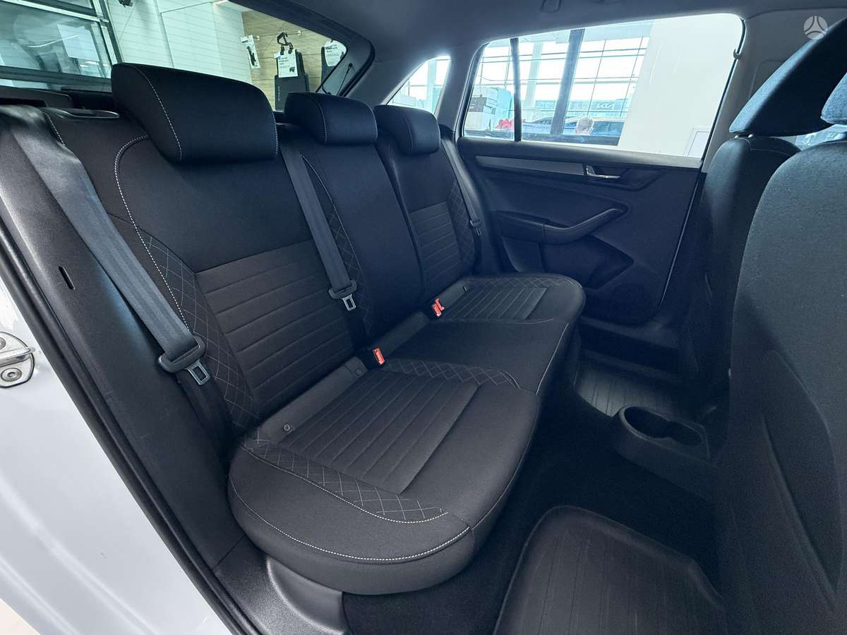 Skoda Rapid, 1.0 l., hatchback