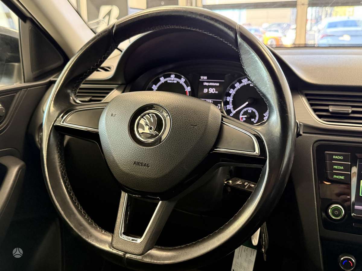 Skoda Rapid, 1.0 l., Хэтчбек