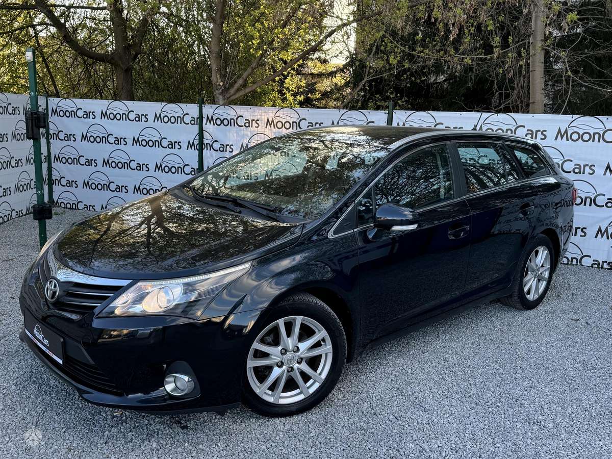 Toyota Avensis, 2012