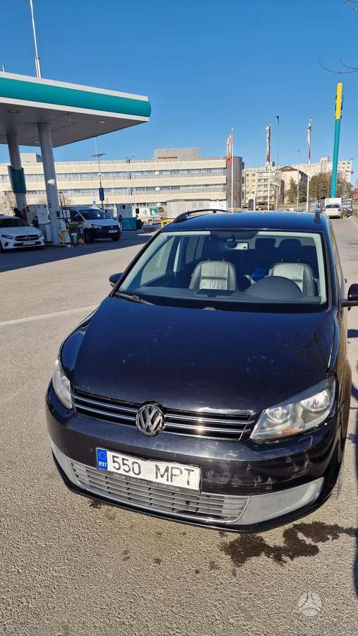 Volkswagen Touran, 2011