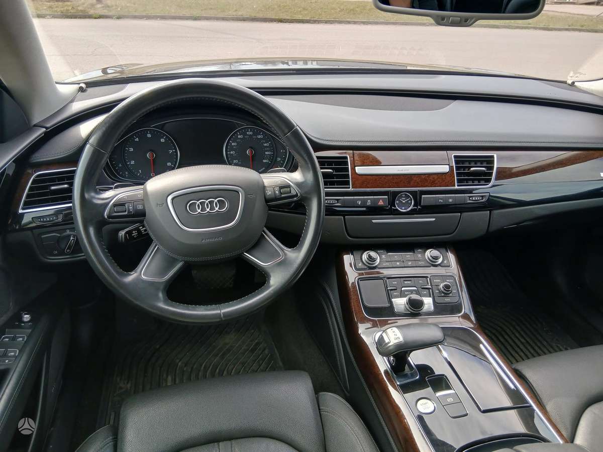 Audi A8 L, 4.2 l., saloon / sedan