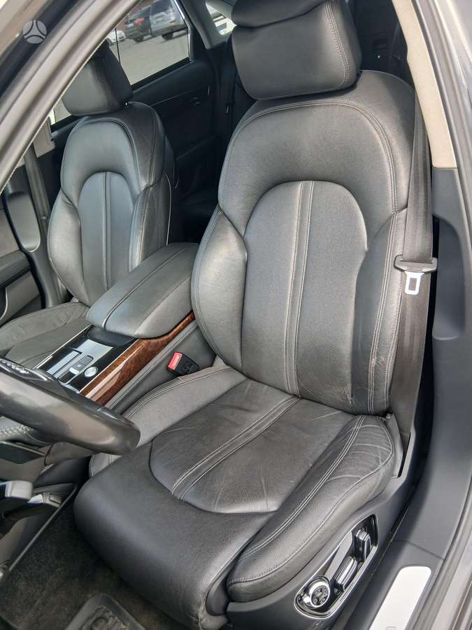 Audi A8 L, 4.2 l., saloon / sedan