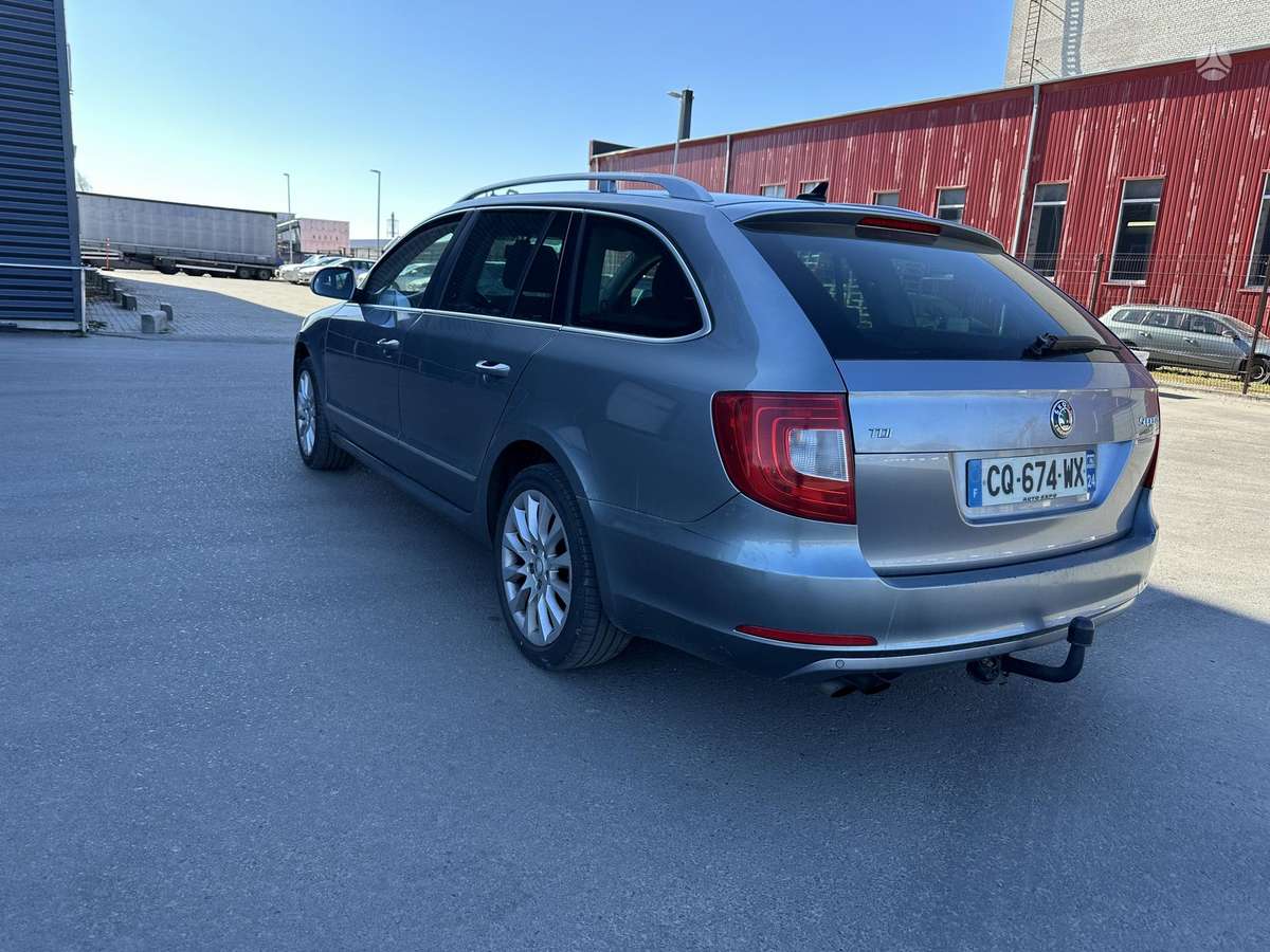 Skoda Superb, 1.6 l., Универсал