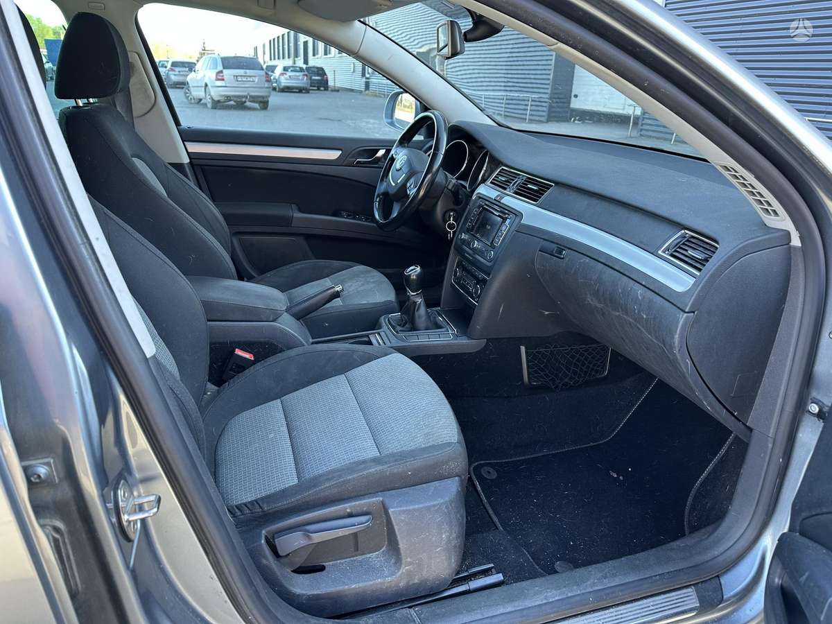 Skoda Superb, 1.6 l., Универсал