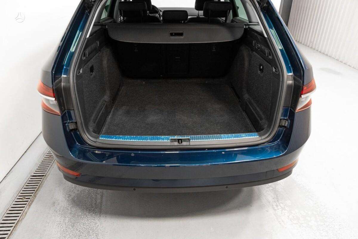 Skoda Superb, 2.0 l., Универсал