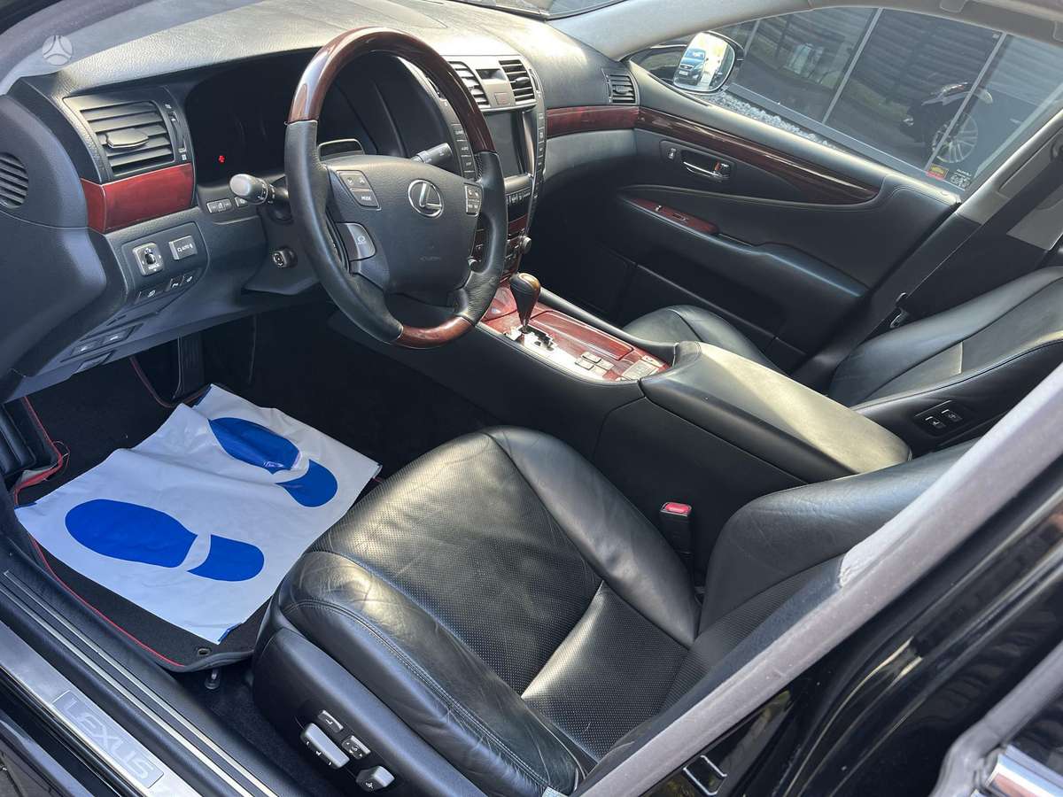 Lexus LS 460, 4.6 l., Седан