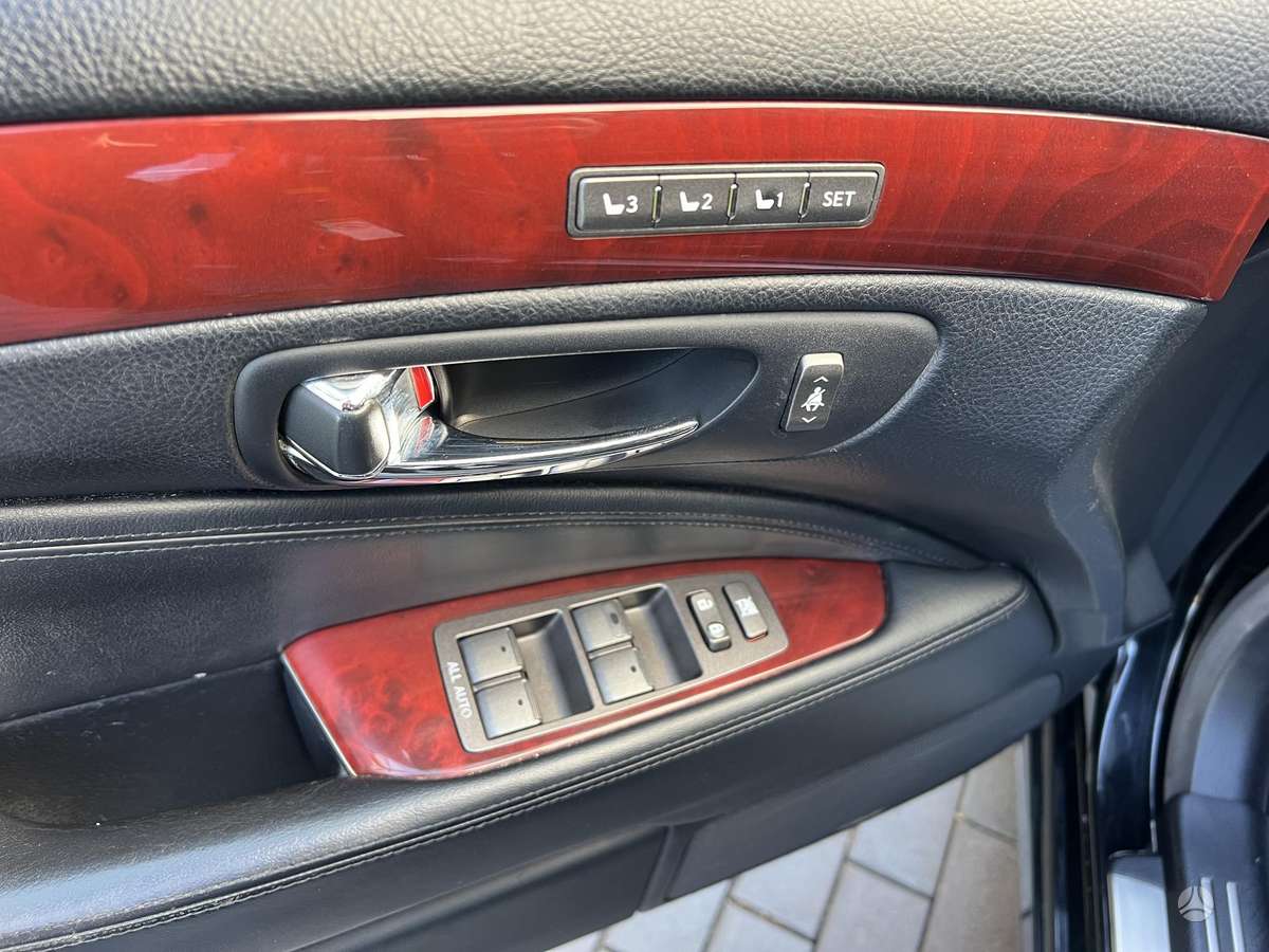 Lexus LS 460, 4.6 l., Седан
