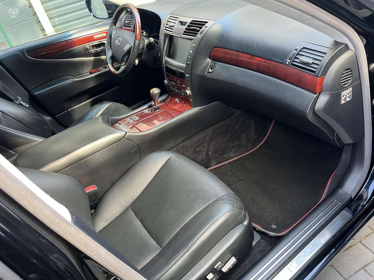 Lexus LS 460, 4.6 l., Седан