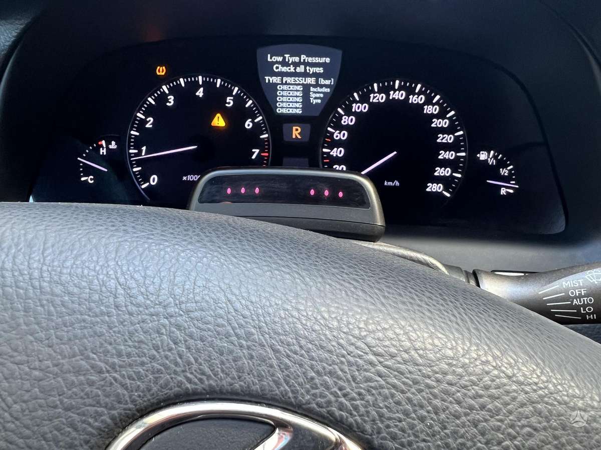 Lexus LS 460, 4.6 l., Седан