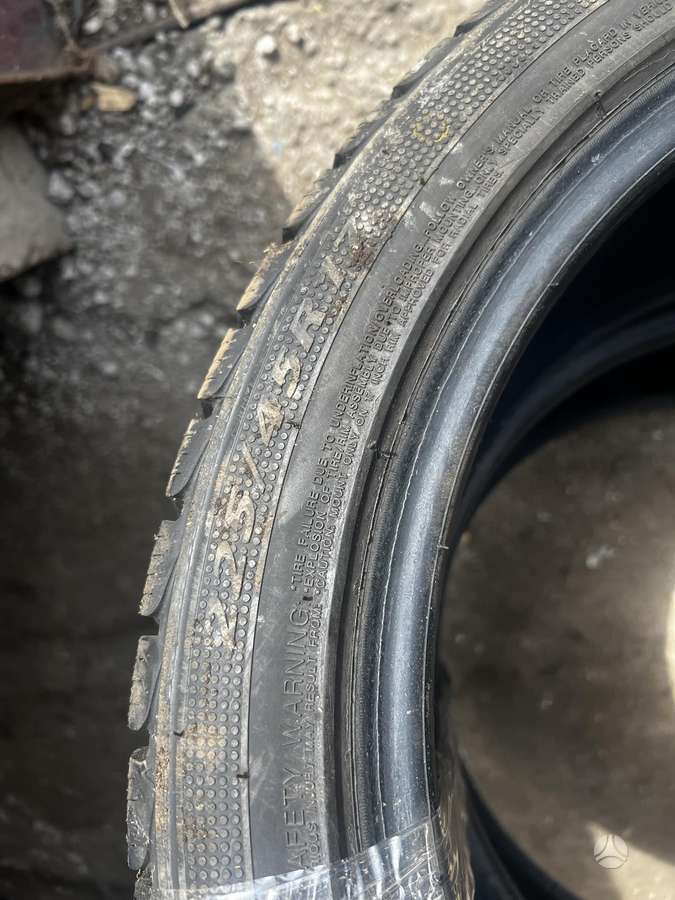 Landsail, žieminės 225/45 R17