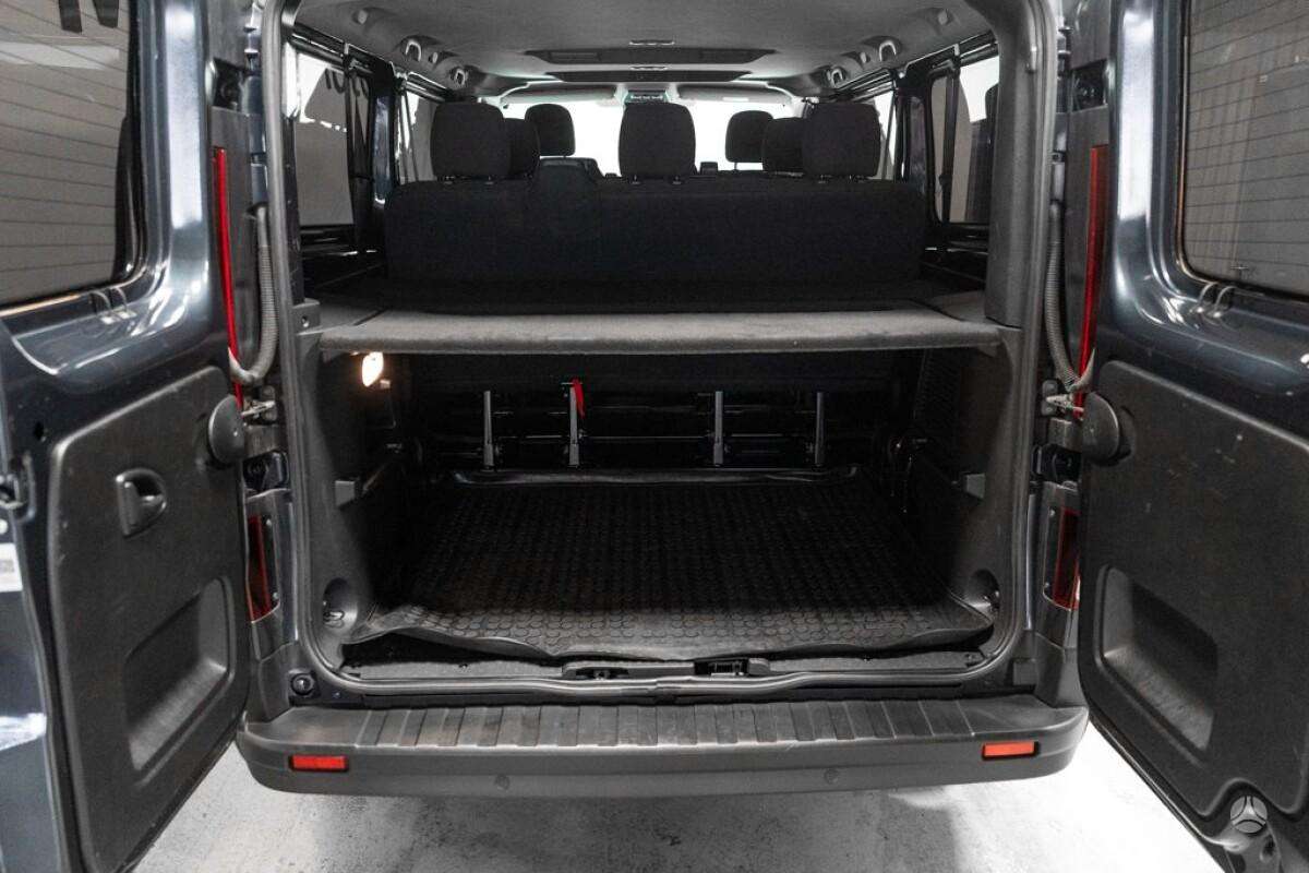 Renault Trafic, 2.0 l., Минивэн