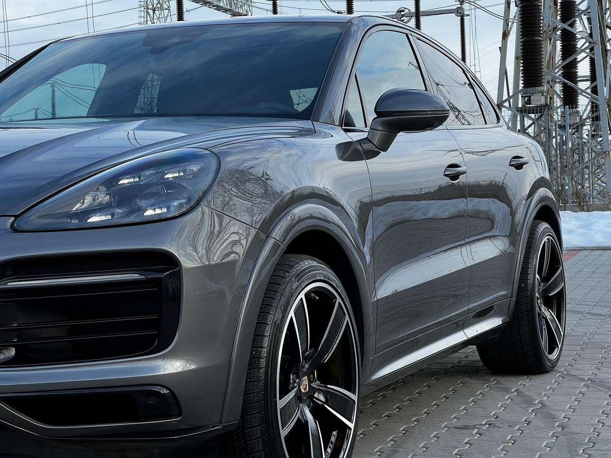Porsche Cayenne Coupe - 9
