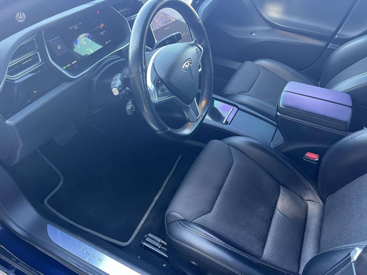 Tesla Model S, 75 kWh, hatchback