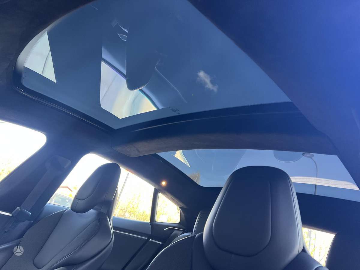 Tesla Model S, 75 kWh, hatchback